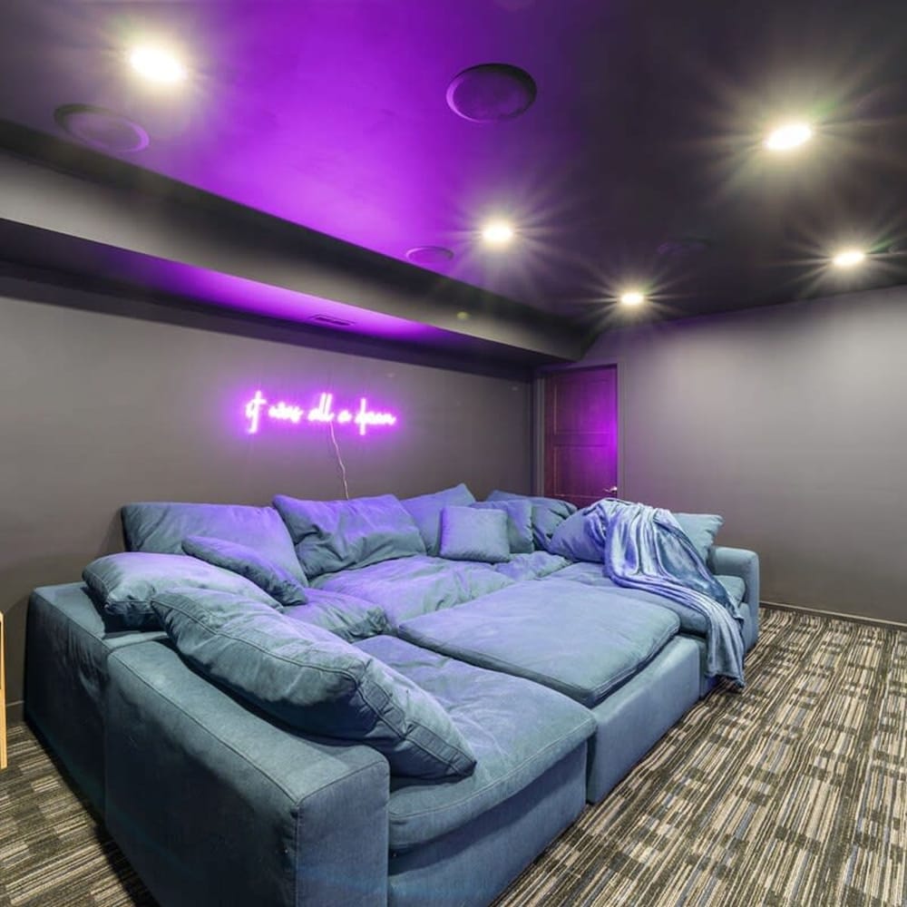 5BR 5BA Architectural Estate-theatre Gym Rooftop