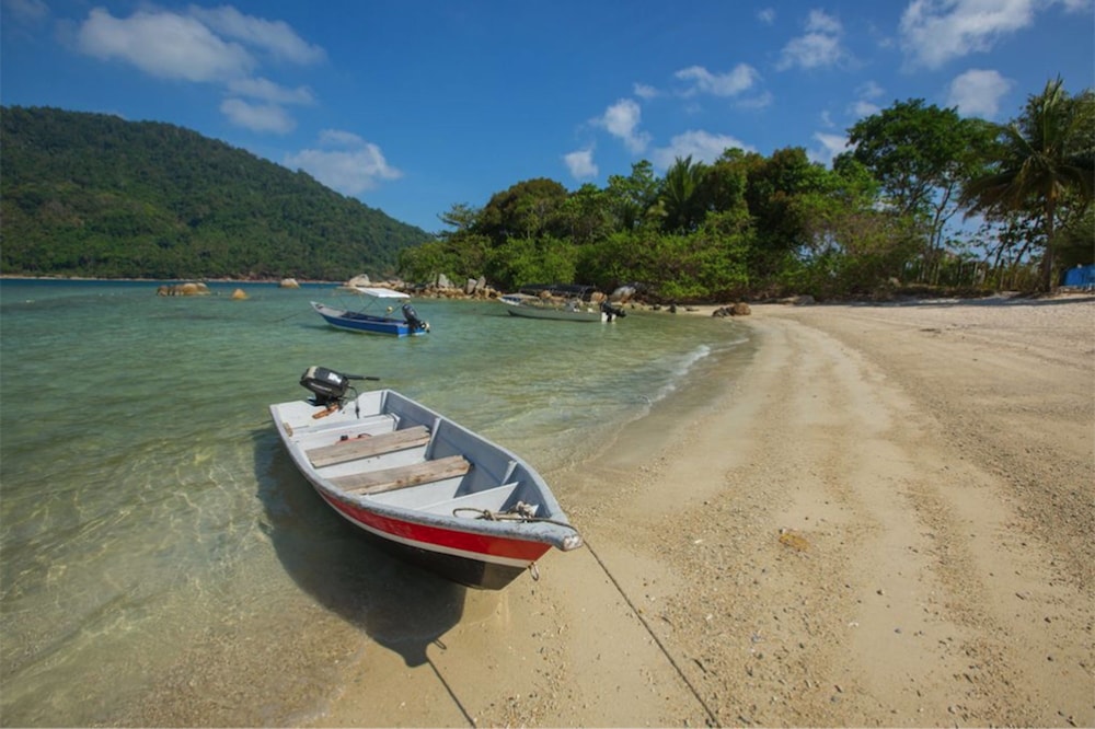 Coral View Island Resort