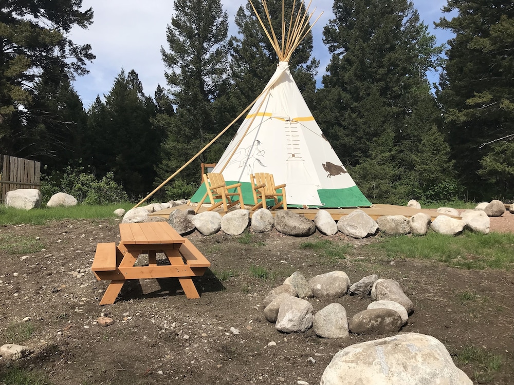 Boulder Creek Lodge - Campsite