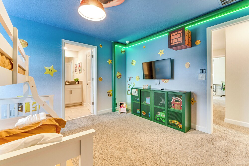 4 Mi to Old Town: Kissimmee Resort Home