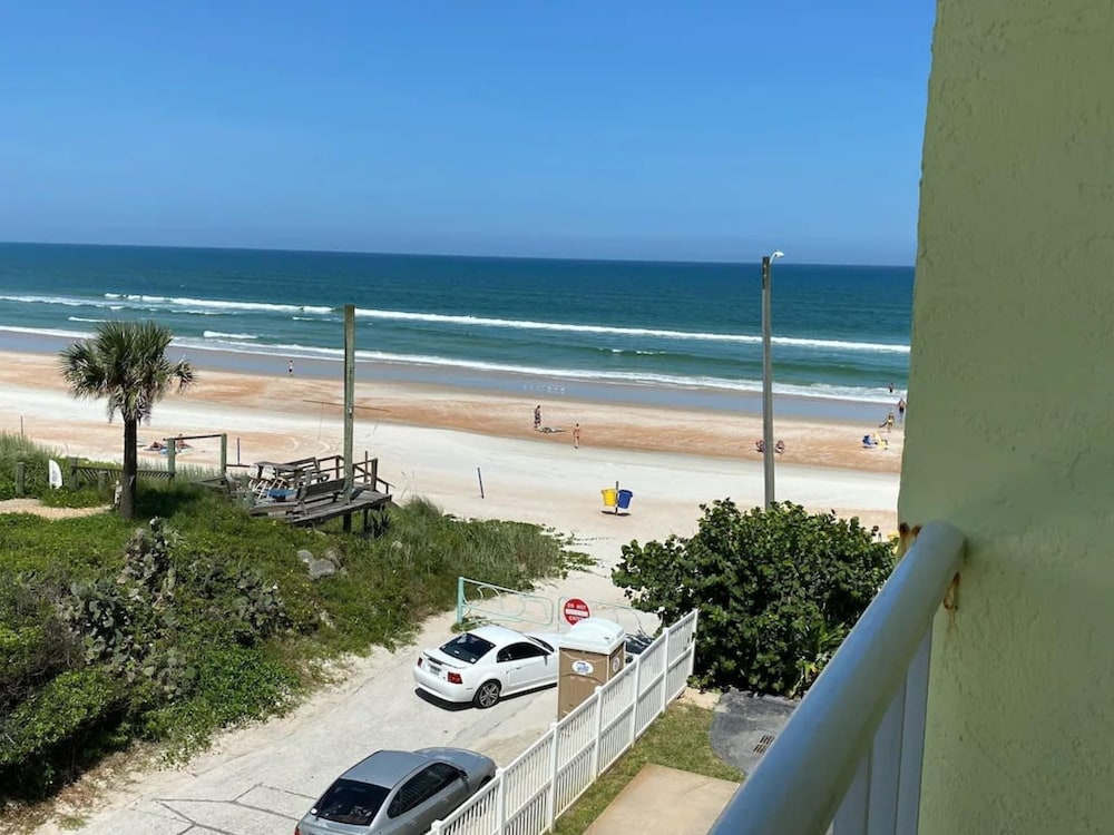 Beach Blessed - Sea View at Symphony Beach Club