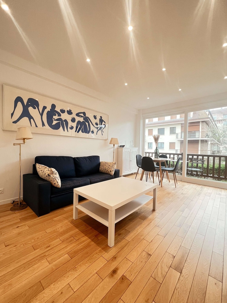 Deauville Plage - Balcon Vue Mer Ville Pied