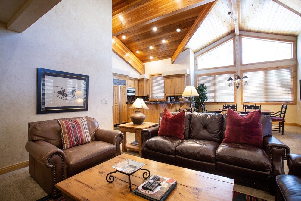 Trail's End Lodge at Deer Valley Resort - One Bedroom Deluxe Residence with Spa #304 1 Condo