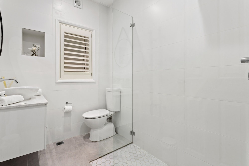Comfy 2-bed Apartment With A/C Throughout