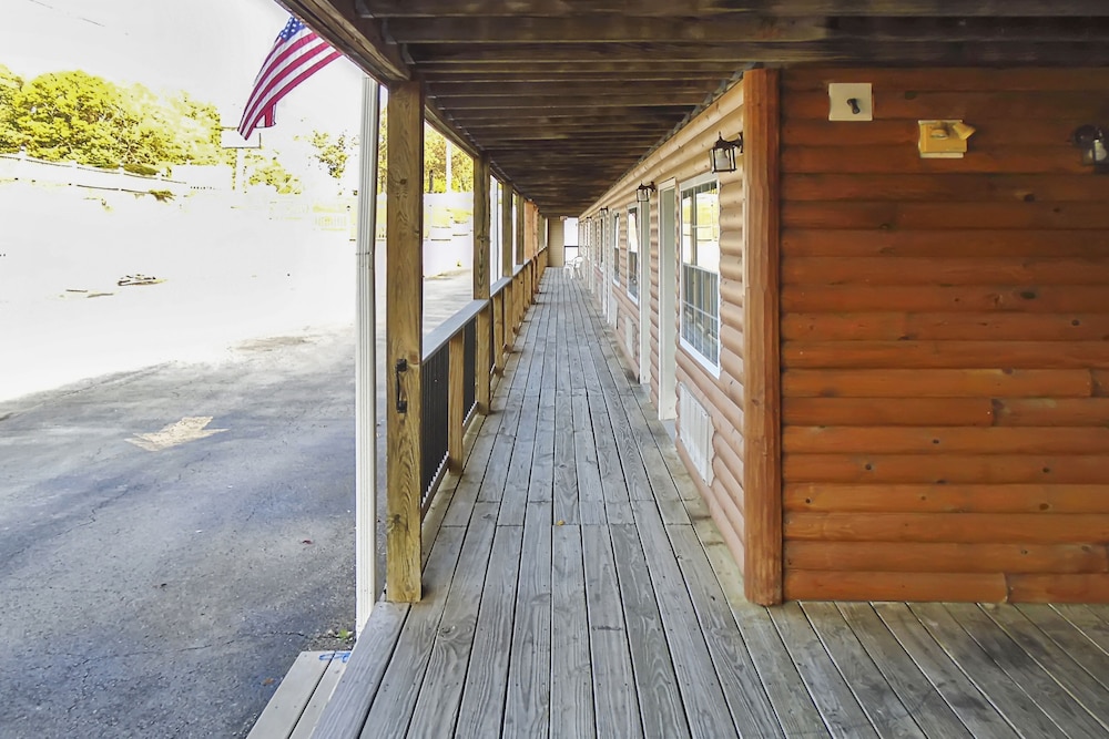White Wing Lodge