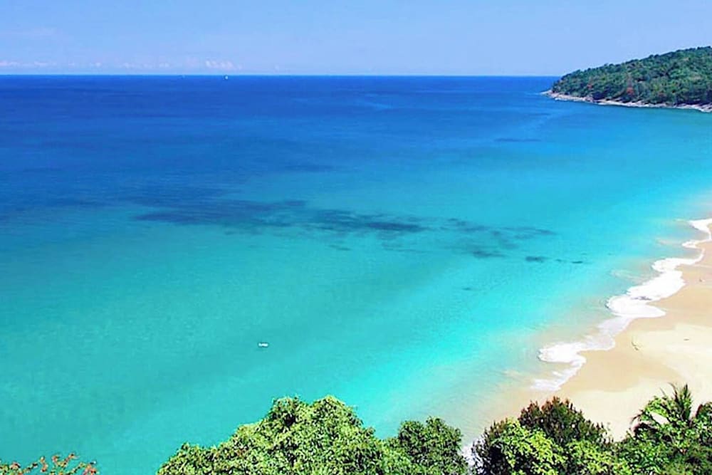 Beachfront 120sqm 2BR With Private Plunge Pool on Stunning Naithon Beach