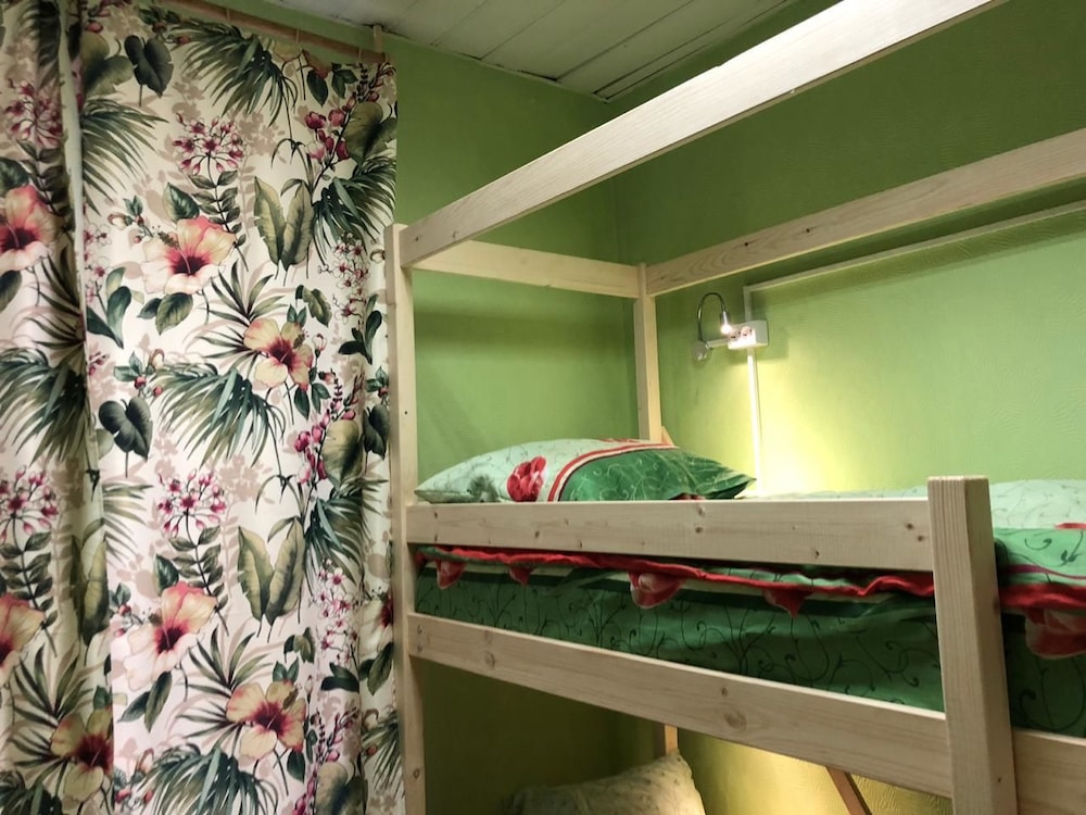 HotelHot Baumanskaya - Hostel