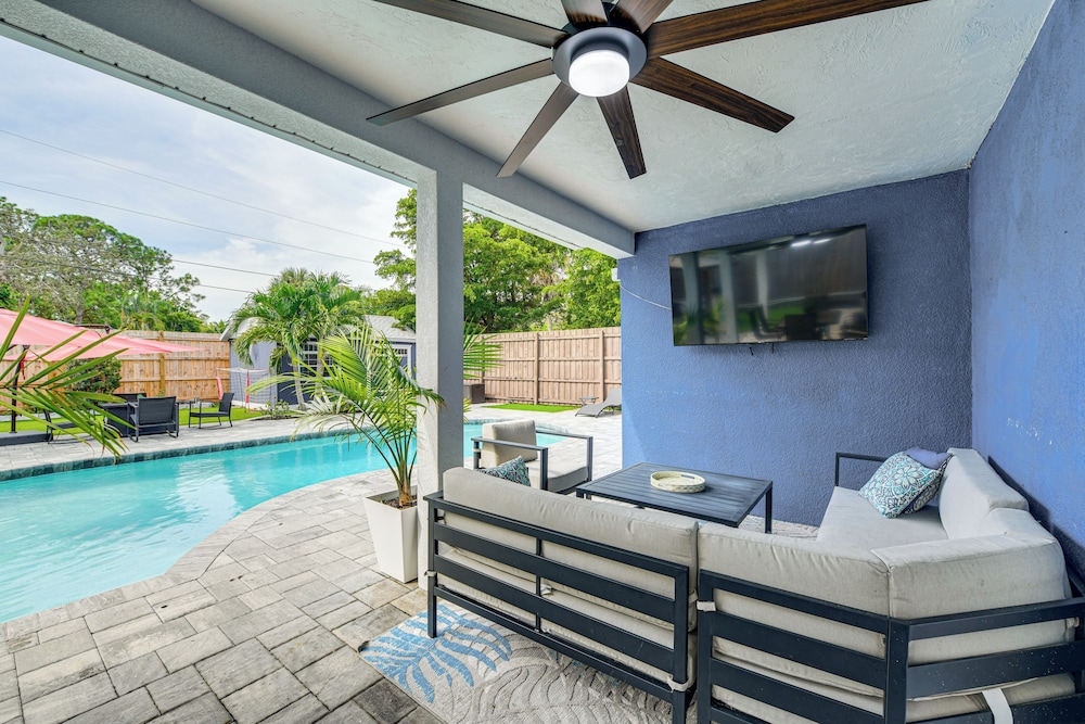 Backyard w/ Pool & Games! Family Home in Bradenton