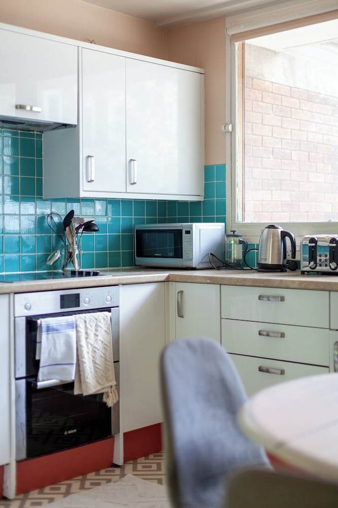 Mezzanine 3-bed In Central London