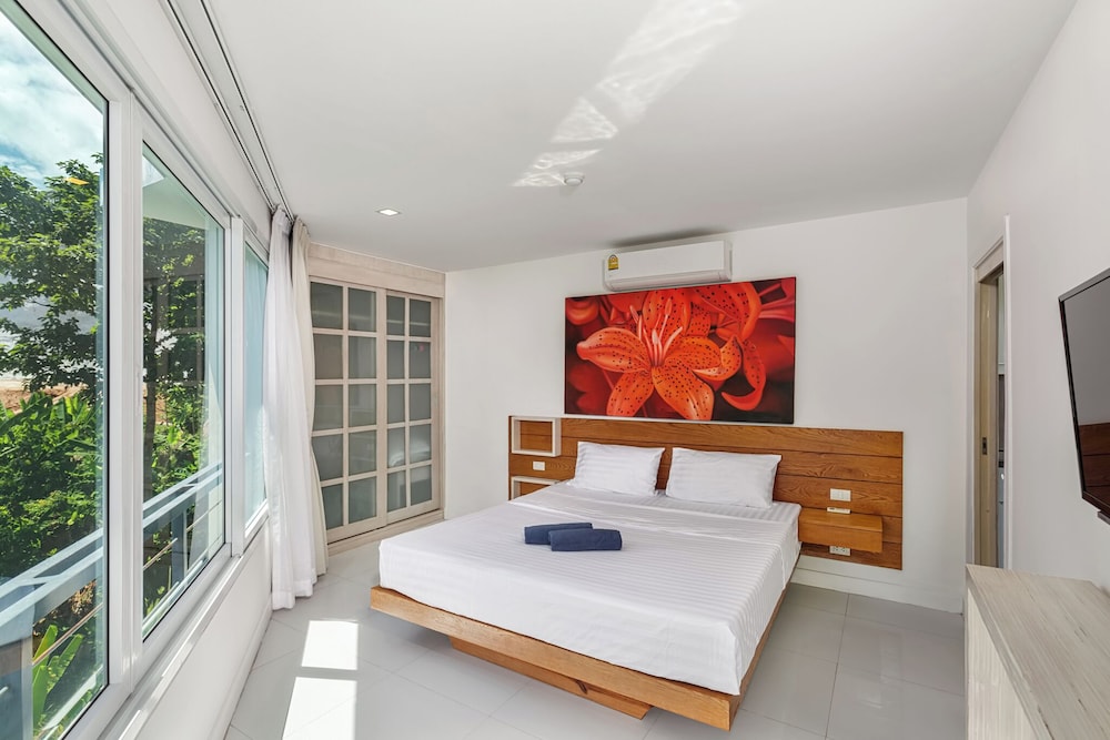 Karon Butterfly Condominium Phuket