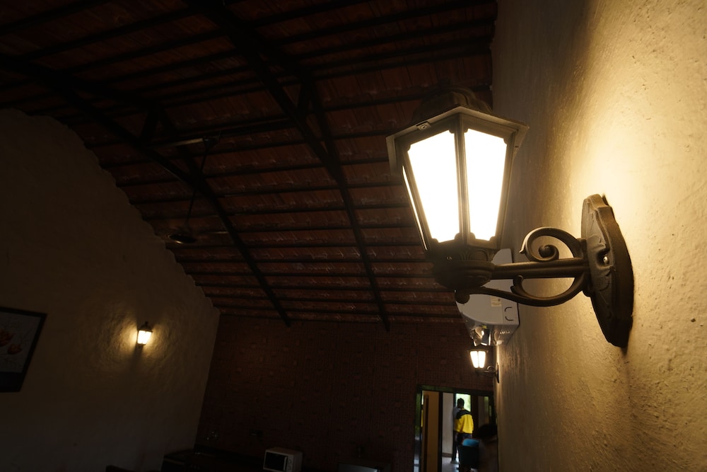 AKAY Resort & Villas