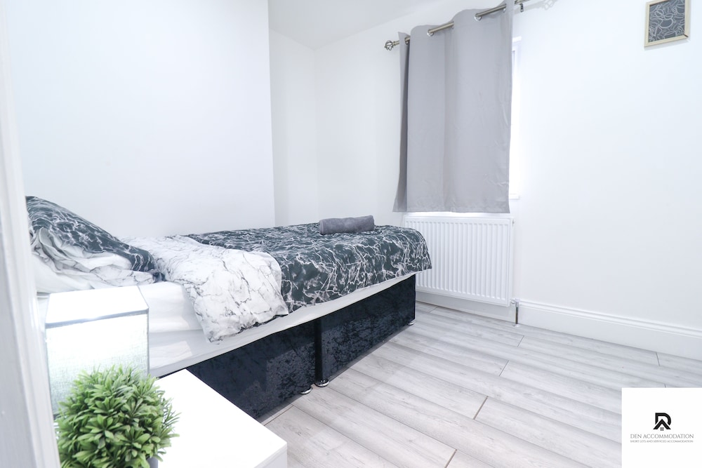 3-bed House in London Near the O2 Arena & Excel