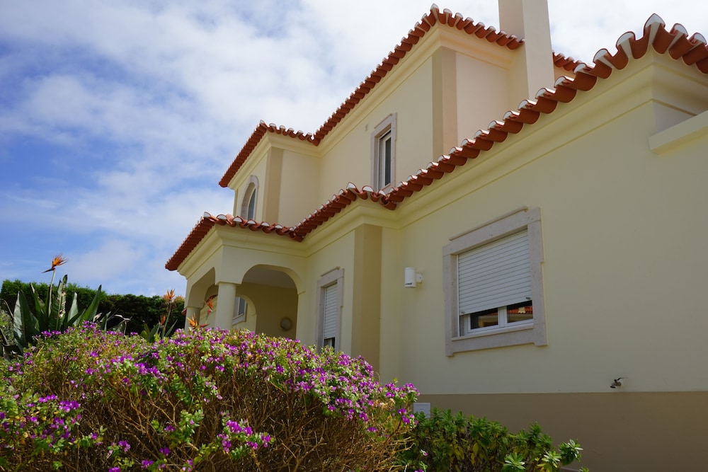 Wallis Villa