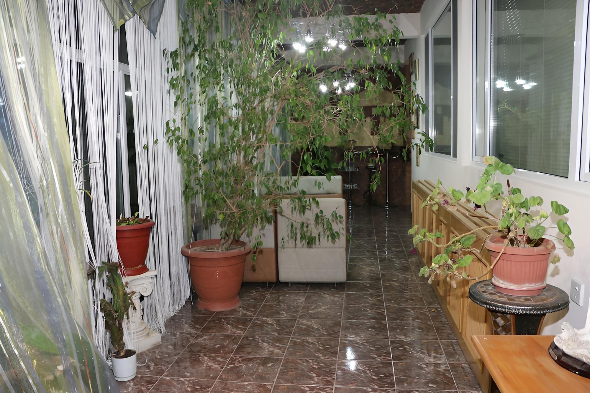 Nur-2 Hotel