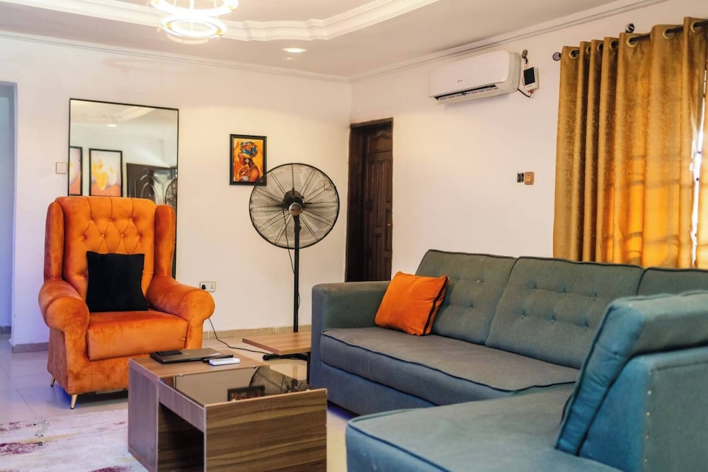 Luxurious 3-bedroom Apartment in Heart of Lagos