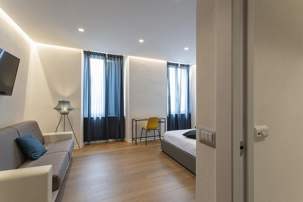 Family Flat in the City Center by Wonderful Italy