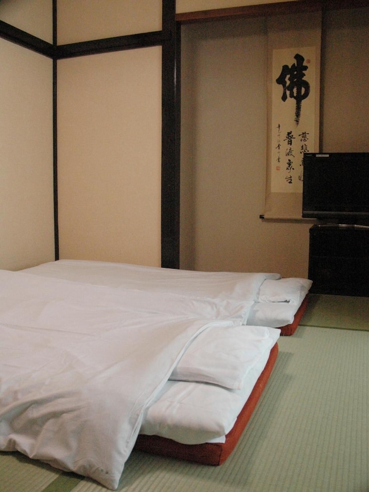 Kusatsu Onsen Kiyoshigekan