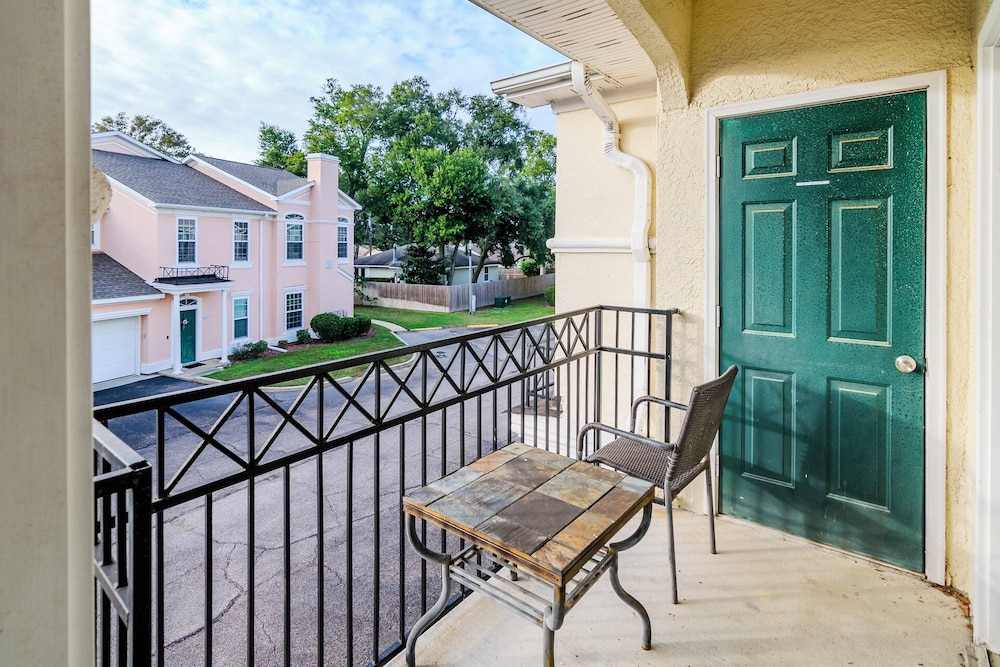 Legacy Villa 2604 - 2 Bedroom 2 Bath With Garage in Beachside Neighborhood