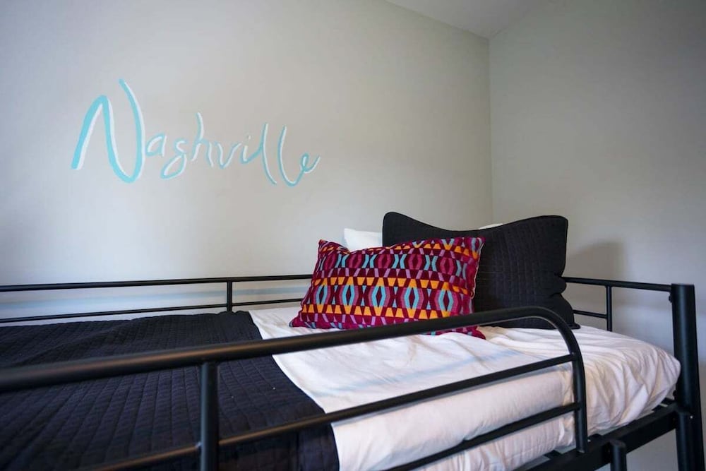 East Nash Oasis - 13 Beds - Going Fast