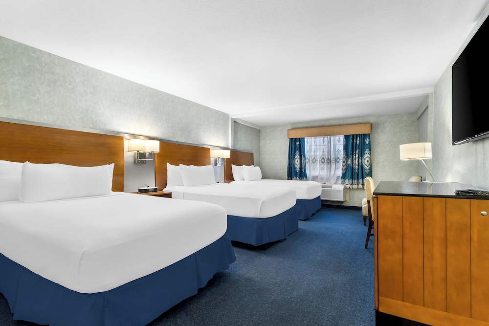 Hiltop Hotel