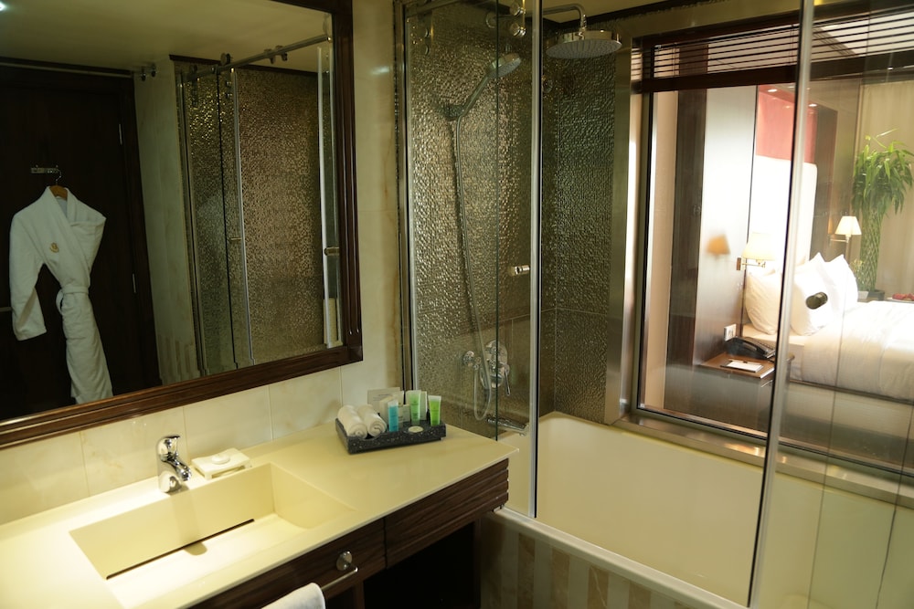 Golden Lili Resort & Spa