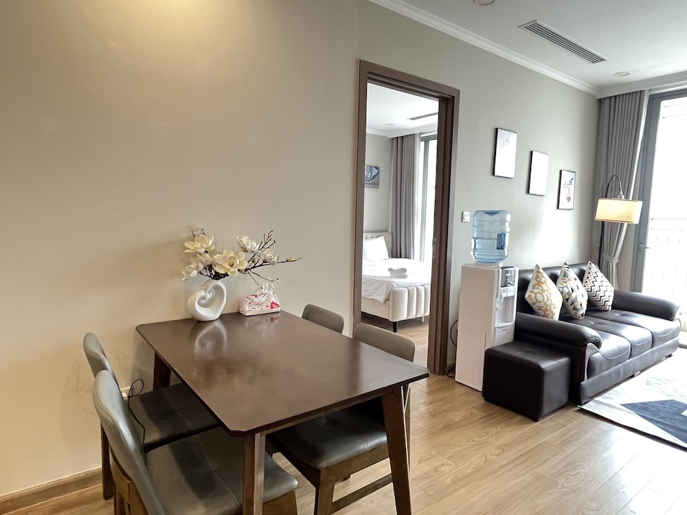 Vinhomes Gardenia - 2 Brs Apartment