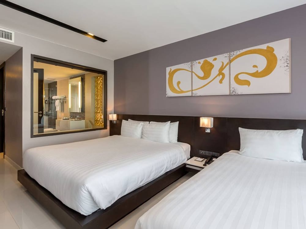 Studio Apartments With Shared Pool Near