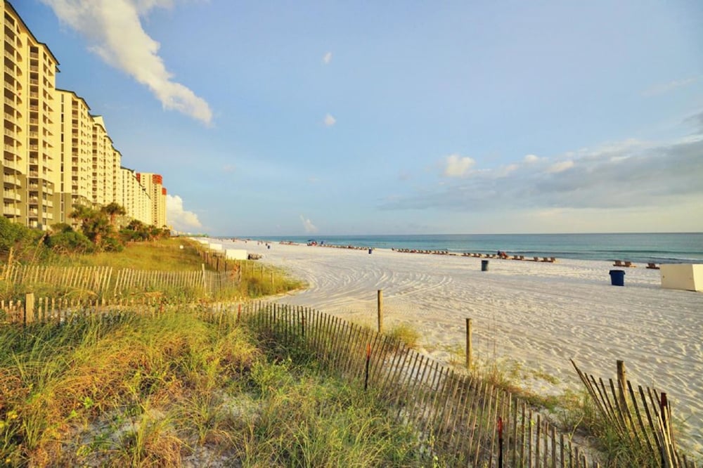 Twin Palms Resort by Panhandle Getaways