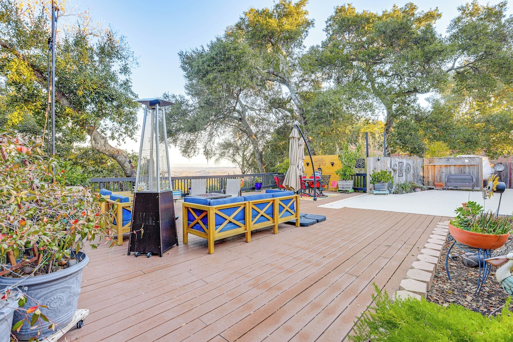 Near San Luis Obispo Wine Country: Mtn-view Haven