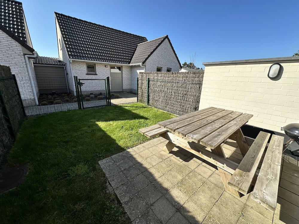 Holiday Home in Koksijde Near Sandy Beaches