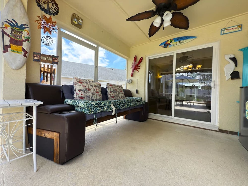 Near Disney Villa 3 bd Private Pool