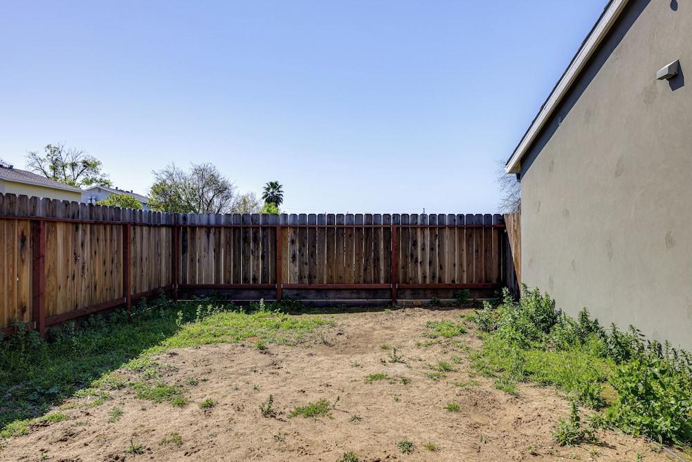 Quaint Hughson Vacation Rental, Walk to Downtown! - Property Image 8