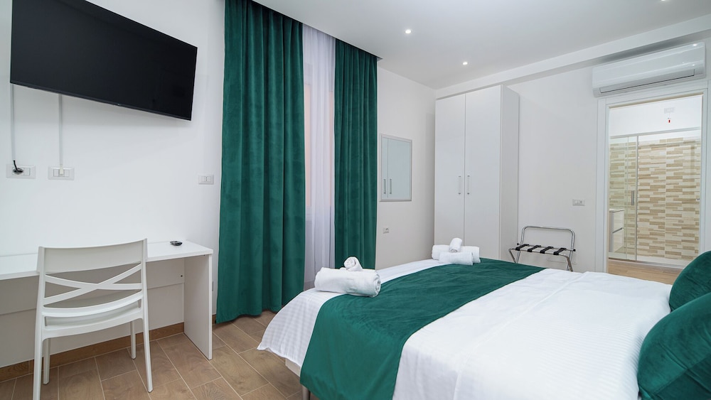 Lovely Rooms by Rentbeat