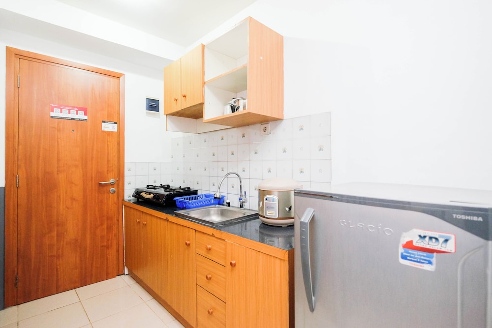Simply Studio Room At Titanium Square Apartment