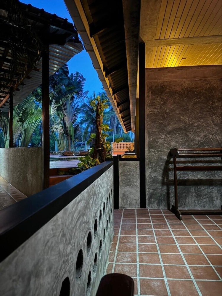 Araya Boutique Hotel