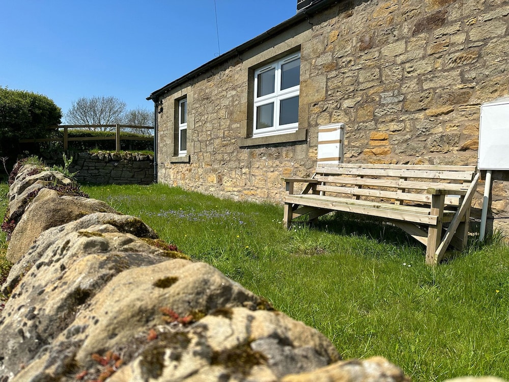 Lonnon Cottage