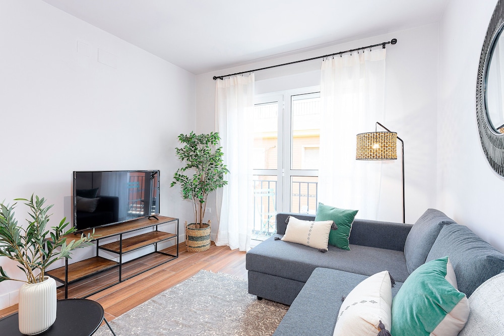 1 Bd With Balcony Perfect Location Sta Marta II