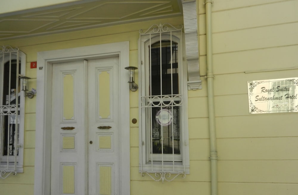 Royal Suites Sultanahmet - Image 14