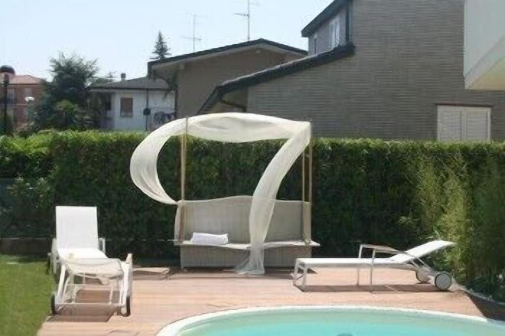 Photo 41