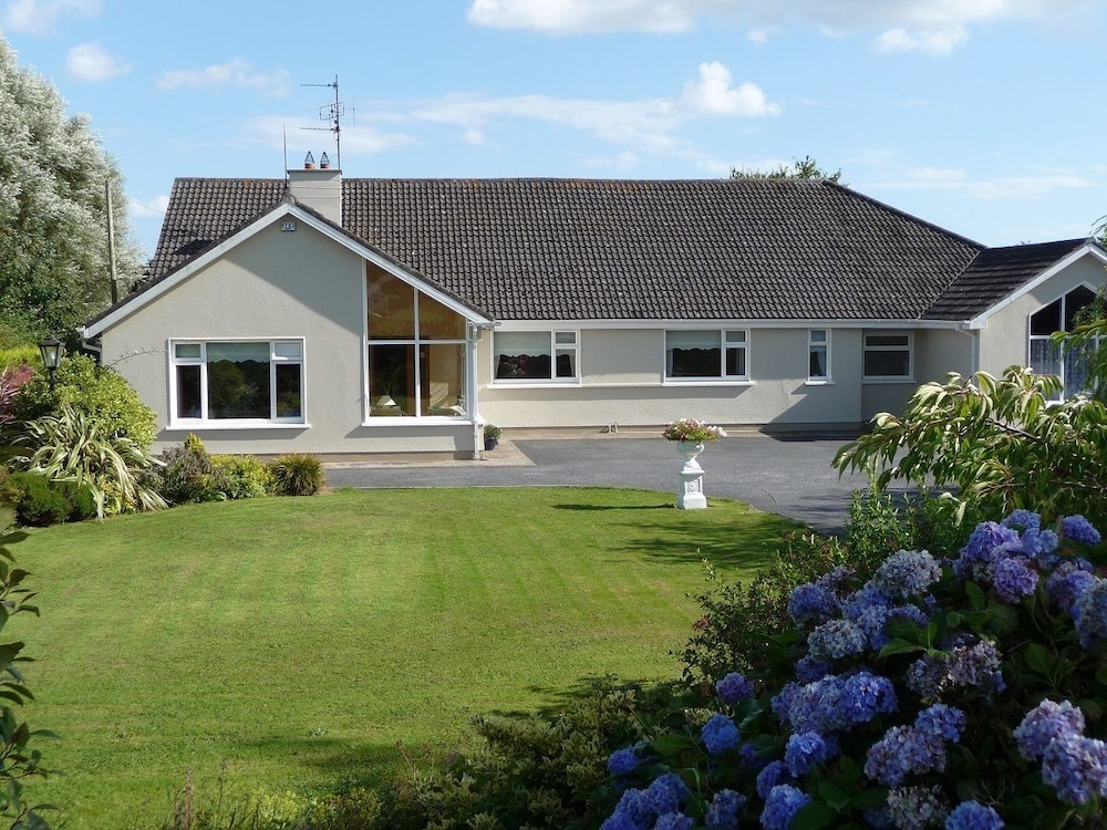Waterford Vacations - Ashleigh House BB - Property Image 1