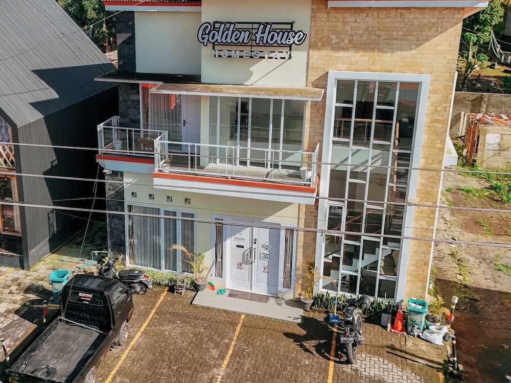 Golden House Syariah Nexura Collection