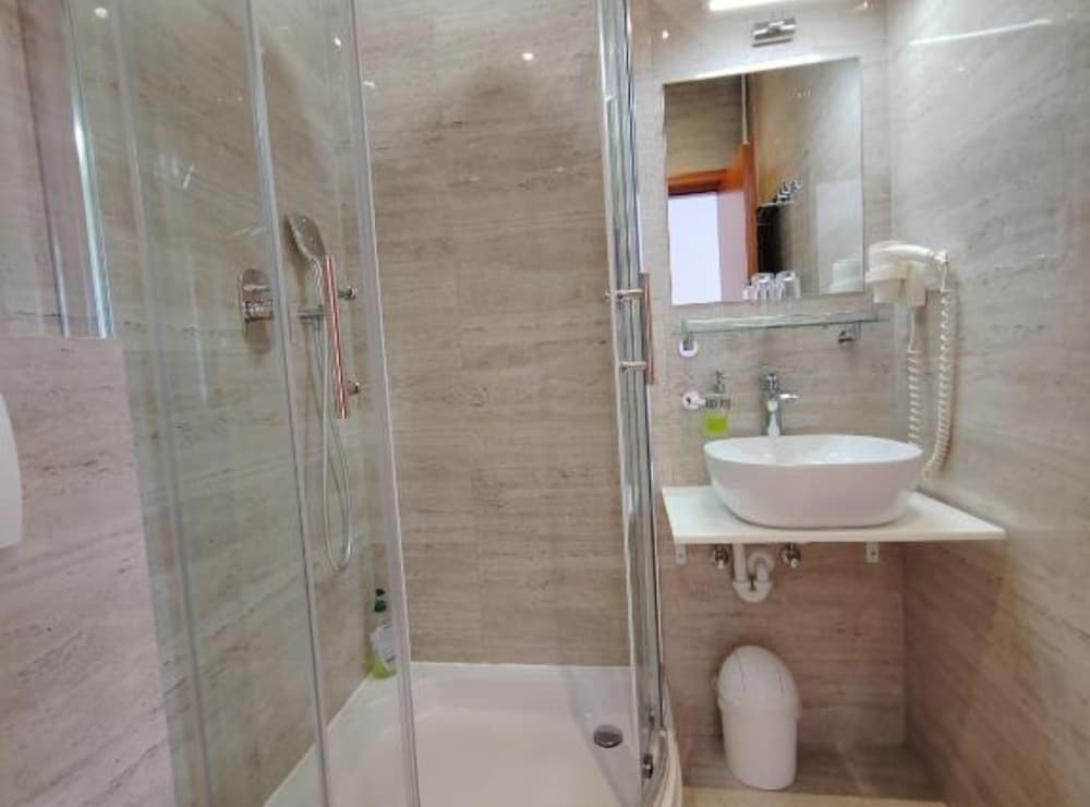 Rooms Lidija 17