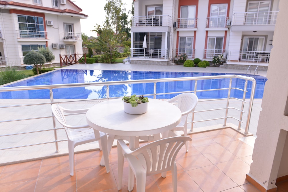 Korfez Garden Apartments