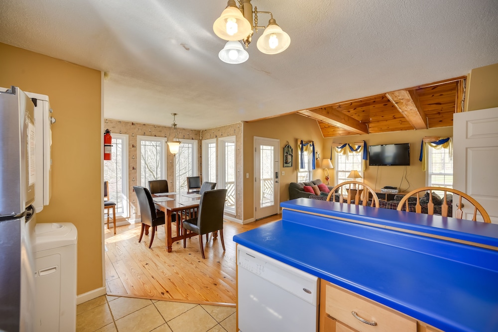 Peaceful Guntersville Cabin: Fire Pit, Near Lake! - Property Image 1
