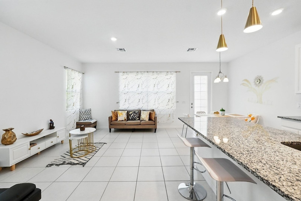 1421ds-the Enclaves At Festival 3 Bedroom Townhouse