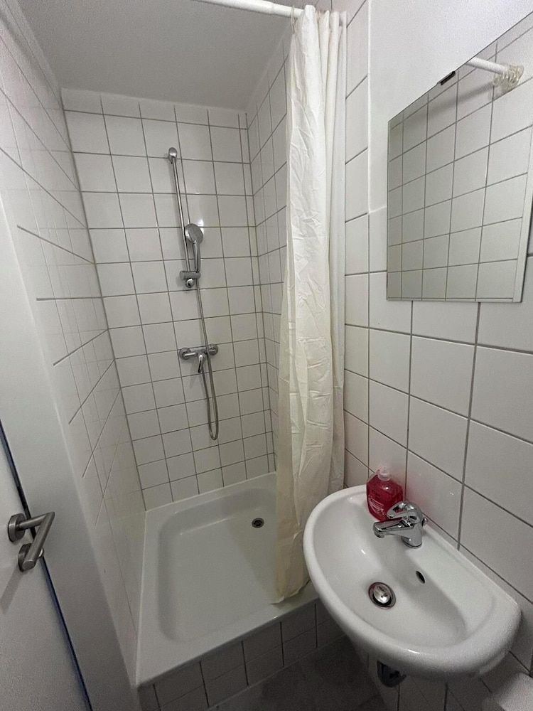 2-Rent Group Hostel Apartments SEN14
