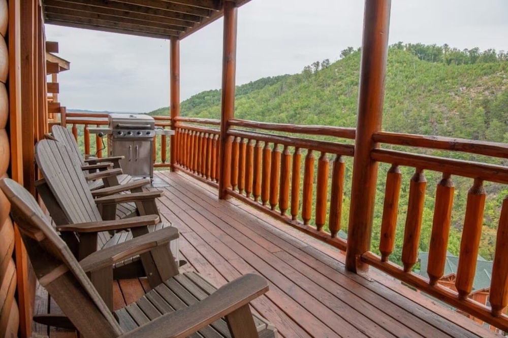 The Only Tenisee 4 Bedroom Cabin