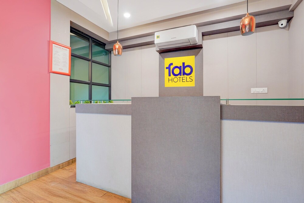 Fabhotel East Land