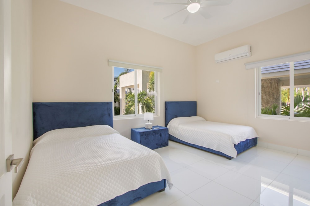 Stunning 6BR Villa With Ocean View in Cap Cana