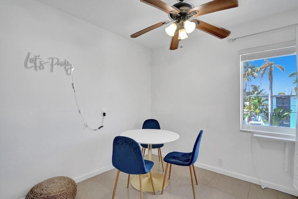 Waterfront Studio - Steps From Hollywood Boardwalk - Image 5